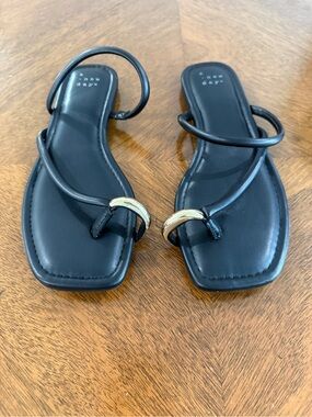 (NWOT) STUNNING Target A New Day "Stella" Toe Ring Sandals